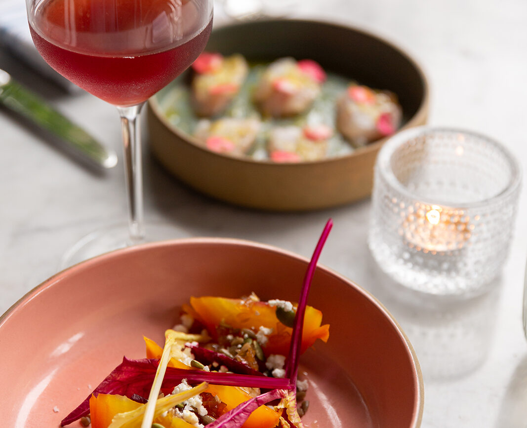 Scallops and beet salad with rosé